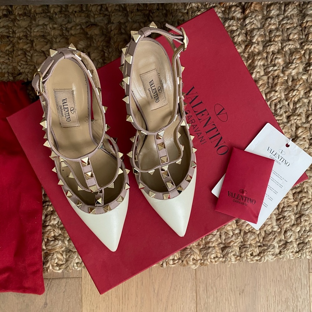 Valentino Rockstud Pump 100MM in Ivory - Size 37.5